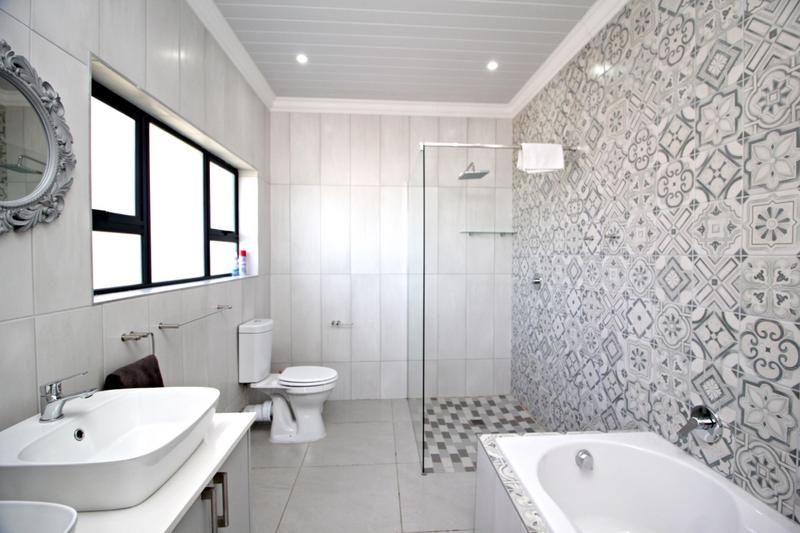 3 Bedroom Property for Sale in Tergniet Western Cape